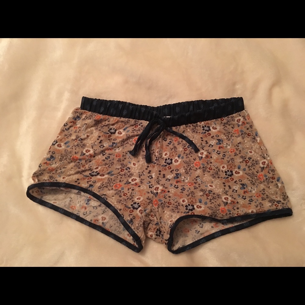 Comfy floral shorts from Tilly’s